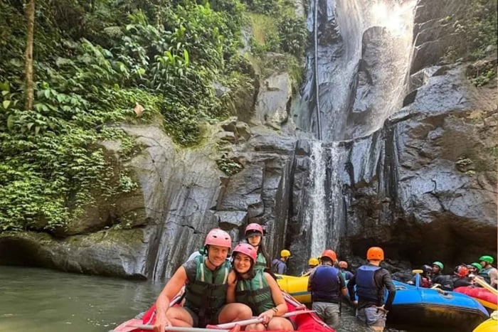 Ubud: Bali Bintang Rafting-avontuur met lunch en verzekering