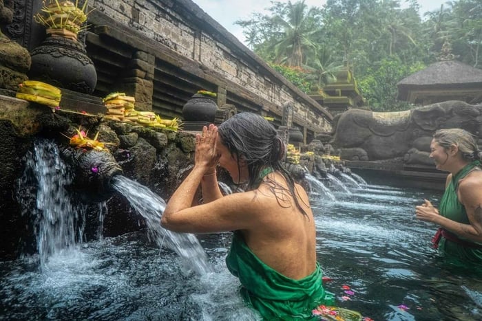 Ubud: tour personalizable de purificación «melukat» en Tirta Empul