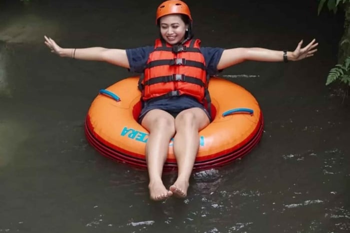 Ubud: spływ na dętce, dwukierunkowa wycieczka na tyrolce i huśtawka na Bali