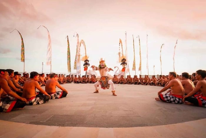 Бали: билеты на танцевальное шоу Melasti Beach Kecak