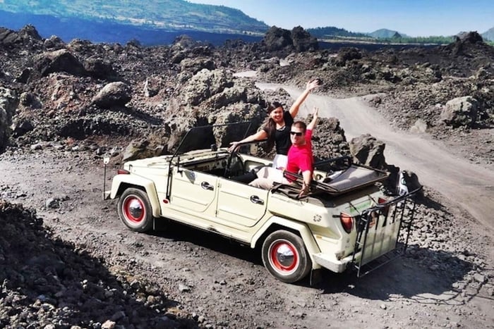 Bali/Monte Batur: safari in VW sul vulcano e sorgente calda
