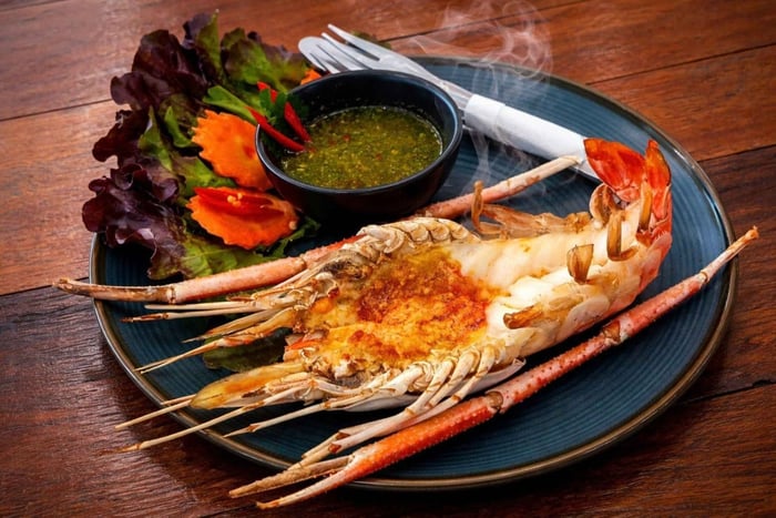 Ayutthaya Highlights & River Prawn Experience