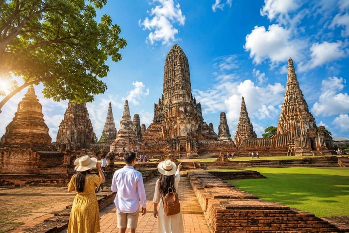 Bangkok : temples UNESCO d'Ayutthaya et croisière fluviale sur le Chao Phraya