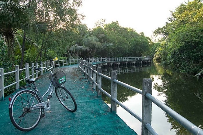 Bang Krachao Green Lung Bike Tour with Lunch