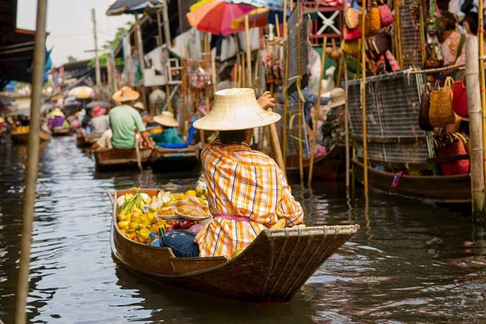 Bangkok: Damnoen Saduak-marknaden och Maeklong Railway-marknaden