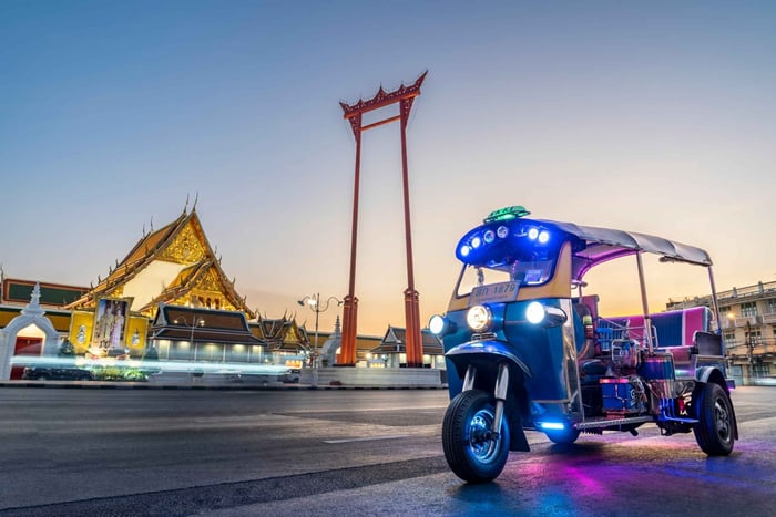 Bangkok: Blomstermarked og madtur med Tuk Tuk