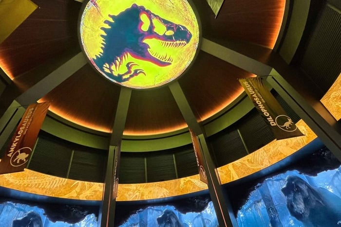 Bangkok: Jurassic World The Experience Entry Ticket
