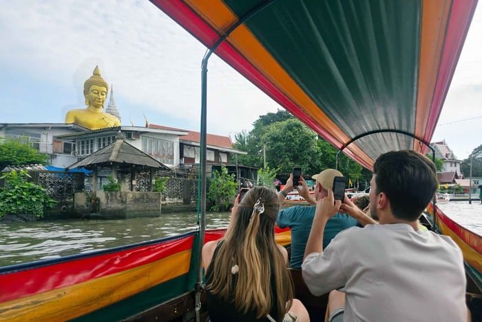 Tour por el canal de Bangkok en barca larga, el Gran Buda y los mercados culturales