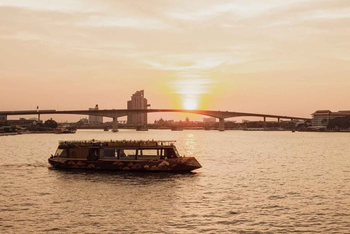 Bangkok : Croisière Okura - Dîner-croisière japonais de luxe