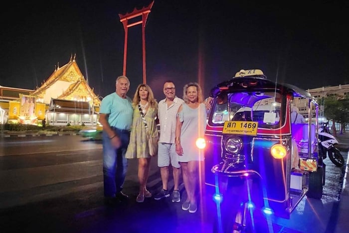 Bangkok Tuk Tuk Night Tour with Chinatown visit