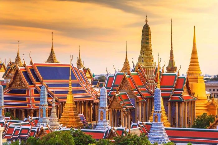 Grand Palace, Wat Arun, & Wat Pho Guided Tour