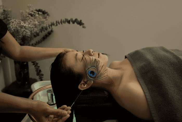Hair Spa Experience & Head Massage at Sukhumvit 24