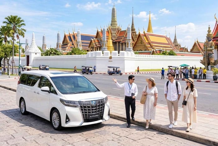 Doe mee met de luxe Alphard: tour langs tempels en het Grote Paleis in Bangkok