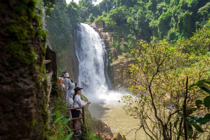 Bangkok : cascades de Nakhon Nayok, aventure en quad et barrage