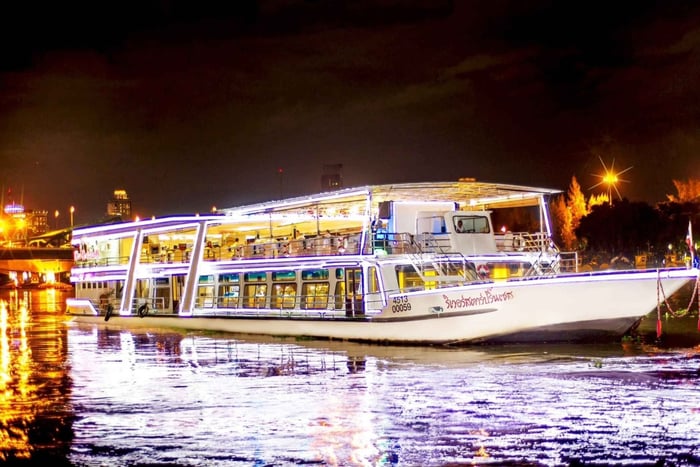 Cruzeiro River Star com jantar no rio Chao Phraya, em Bangkok