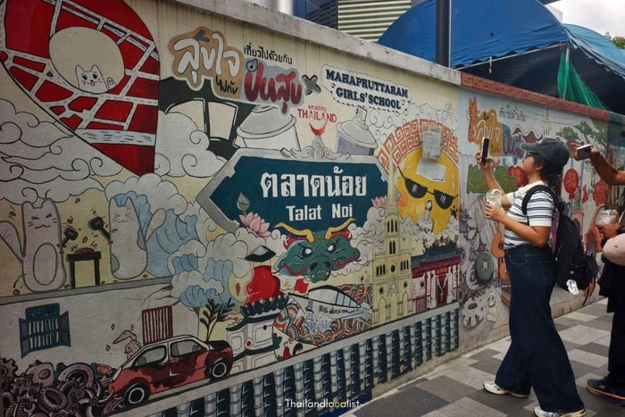 Bangkok : visite à pied spéciale street art à Talat Noi et Songwat.