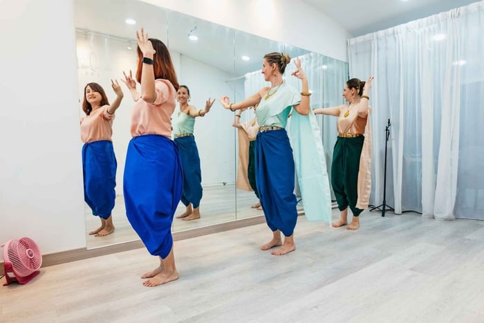 Thai Dance Class