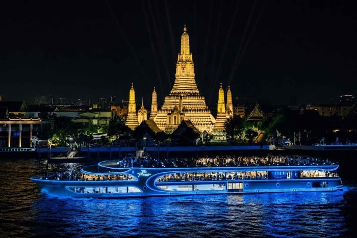 The Planet luksuscruise og takbuffé