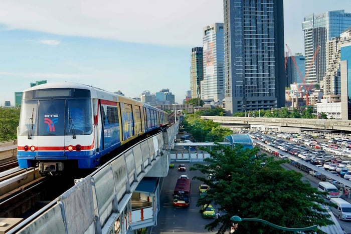 Évitez les embouteillages ! Excursion en transports en commun à Bangkok