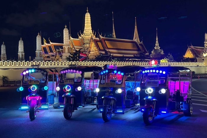 culinaire tour met tuktuk, bar op het dak en markten