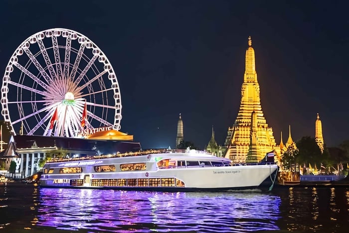 Bangkok : White Orchid Chao Phraya Dinner Cruise free Beer (bière gratuite)