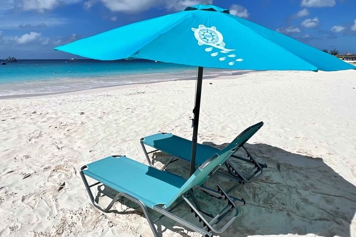 Bridgetownin risteily satama: Carlisle Bay Beach Shuttle & Lounger
