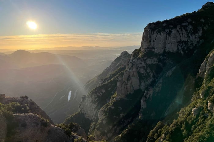 Barcelona: Montserrat-Trip am frühen Morgen mit Abtei & Wanderung
