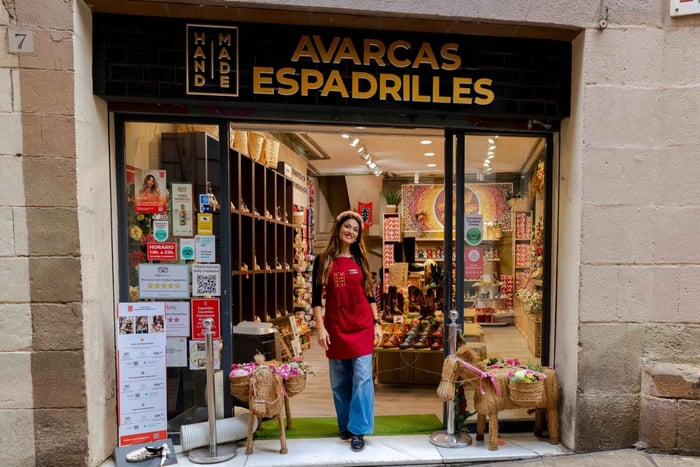 Barcelona: Taller de fabricación de alpargatas