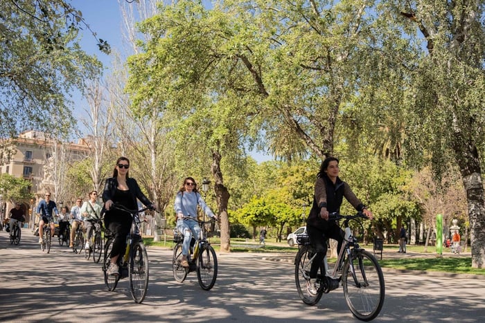 Gaudi Highlights eBike tour
