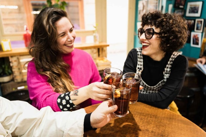 Barcelona: Den ultimata matupplevelsen med lokala tapas och drycker