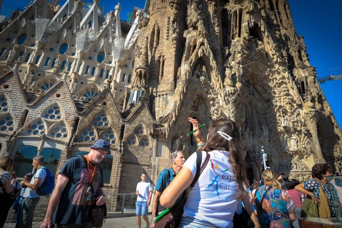 Snelle route: Sagrada Familia & dagvullende tour door Barcelona