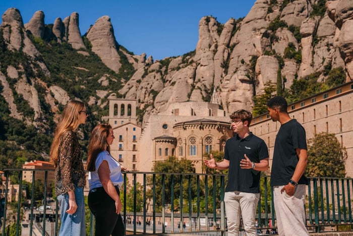 Fra Guidet dagstur til Montserrat og Girona