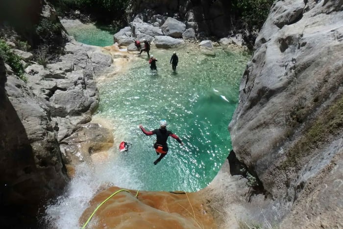 From Barcelona - Pyrenees Canyoning Day Trip with Guide