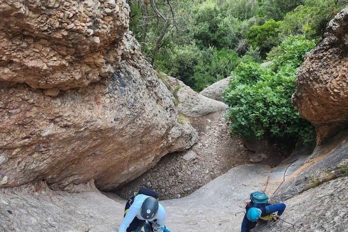 Montserrat: Les Damesin Via Ferrata paikallisen sertifioidun oppaan kanssa