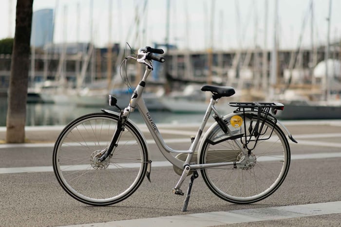 Wypożyczenie holenderskiego roweru premium i darmowe trasy