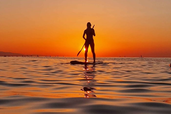 Barcellona: paddle surf all'alba