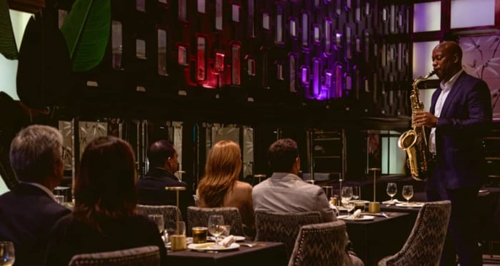 Jantar de degustação com jazz ao vivo no Vibra Speakeasy