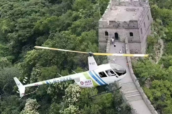 Badaling Great Wall Tour with Helicopter Flight