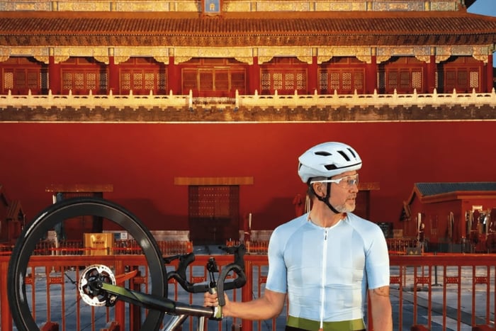 Beijing Evening E-Bike Tour with Forbidden City Visit