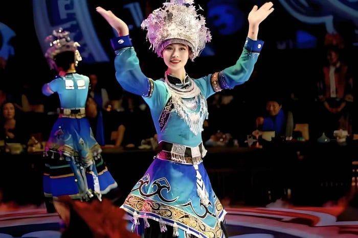 Kunglig bankett i Peking med kinesisk kulturförtäring