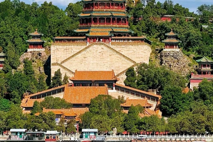 Pechino: Biglietto per il Palazzo d'Estate e massaggio tradizionale cinese