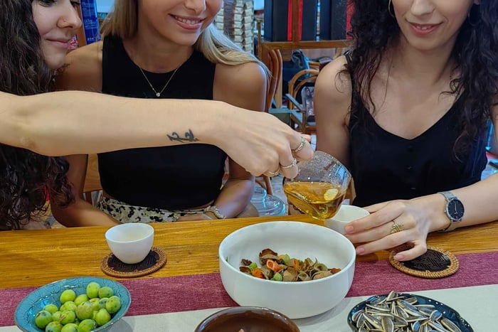 Beijing: Tai Chi and Tea Ceremony Experience