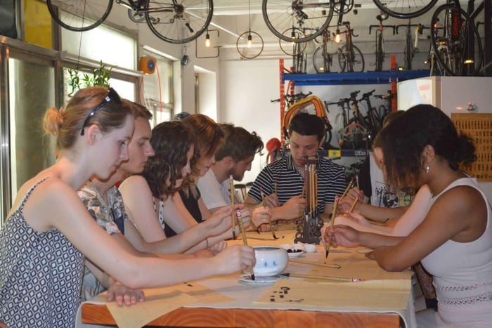 Cours de calligraphie à Beijing Wangfujing Près de la Cité interdite
