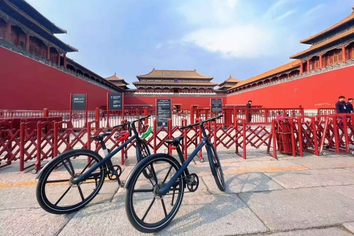 Peking: Sähköpyöräretki Kielletyyn kaupunkiin ja lounas kotona