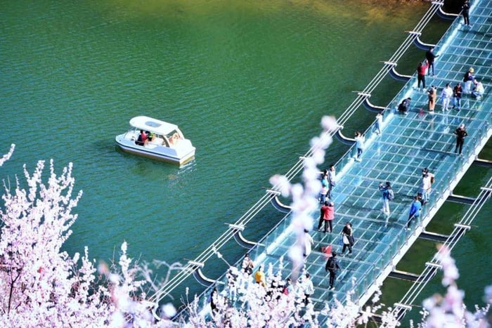 Pechino: tour di 1 giorno con escursione alla Grande Muraglia di Huanghuacheng, sul lago