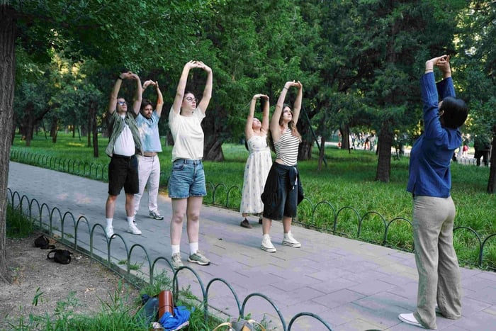 Temple of Heaven Baduanjin Class & Meditation