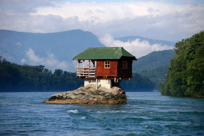 Western Serbia 1-Day Tour of the Key Sites from