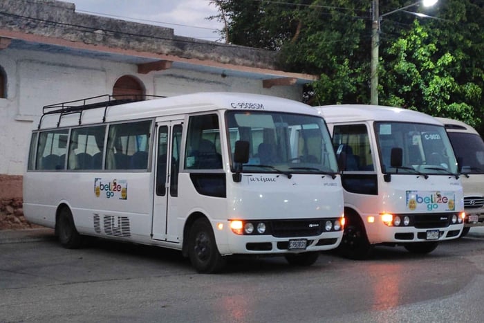 De Ciudad de Belice a: Flores Guatemala Servicio Turístico