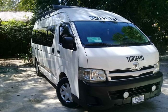 Von Flores: Zur Grenze mit Belize Privat