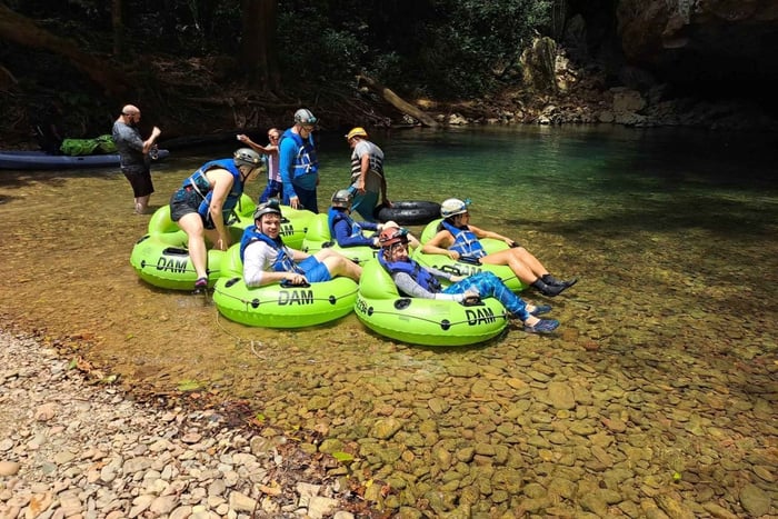 Spänning och avkoppling: grott-tubing-äventyr i Belize